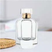 Pēc pasūtījuma izgatavotas smaržu pudelītes