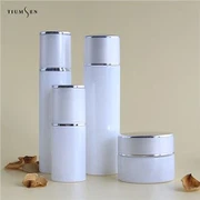 Stikla kosmētikas iepakojuma pudeles